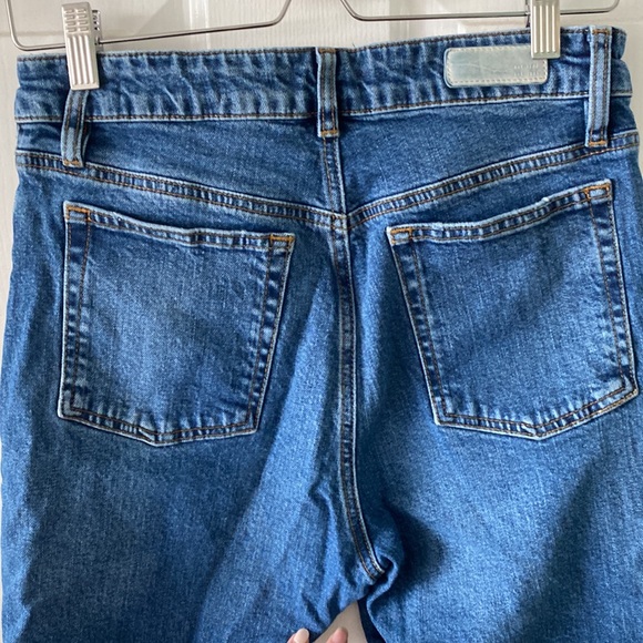 Tailor Made ultra high rise straight leg jeans. Size 28. - Picture 2 of 2